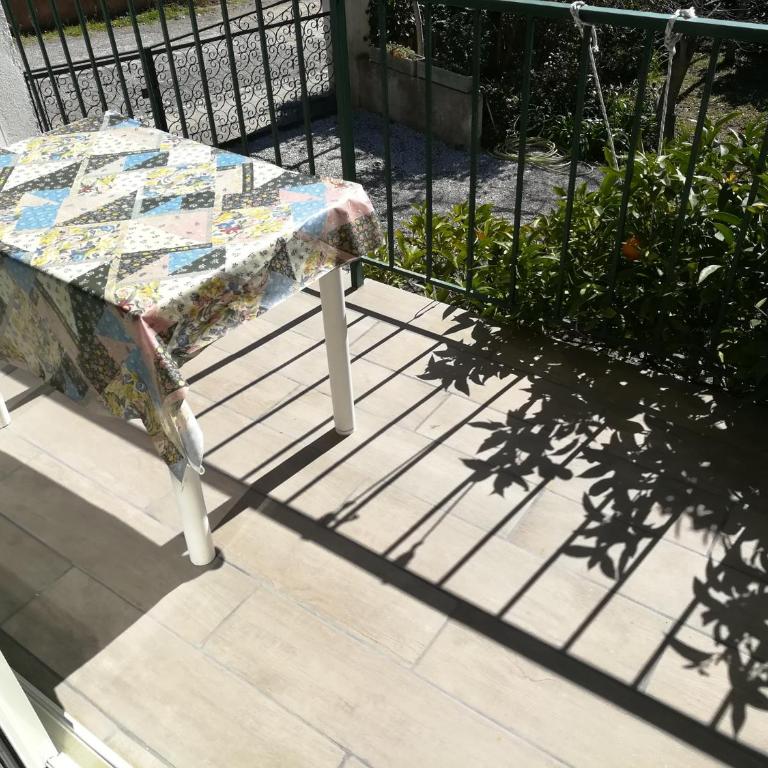 Appartement classé 3 étoiles au 1er étage d'une maison avec jardin dans un quartier calme - Appartement avec Terrasse - 12