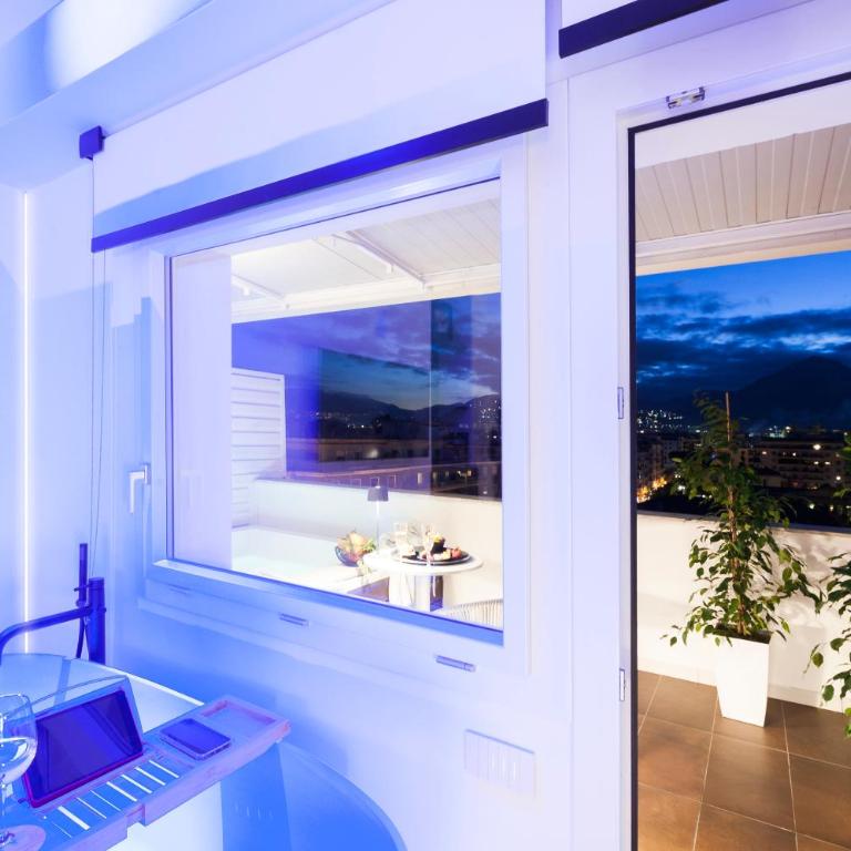Miceli Exclusive Suite - Queen Room with Spa Bath - 5