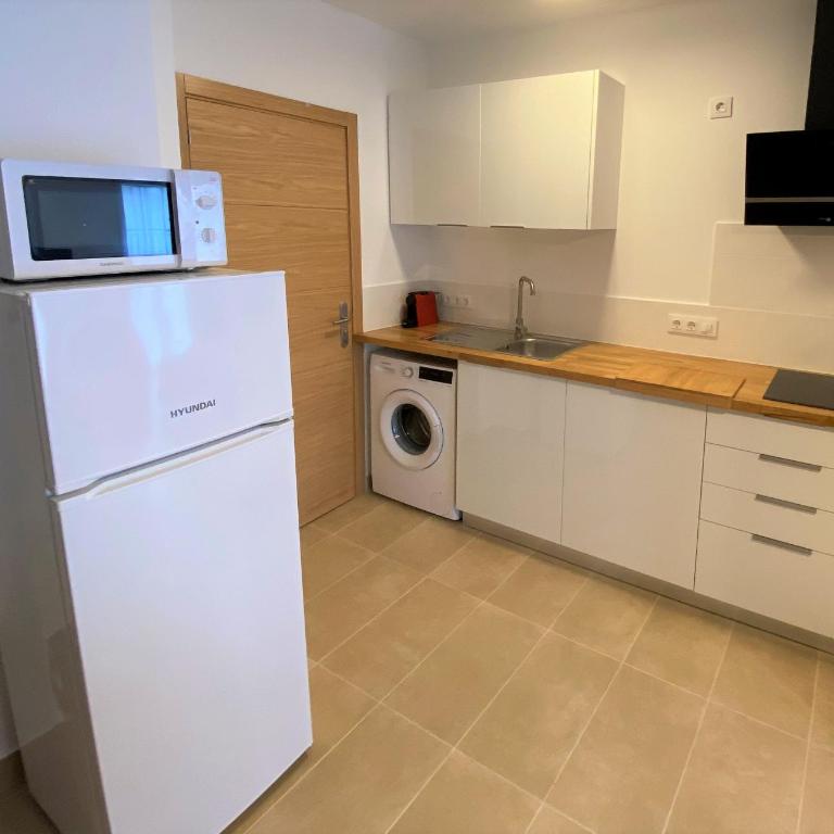 Apartaments l'Escala Centre - Apartamento - 11