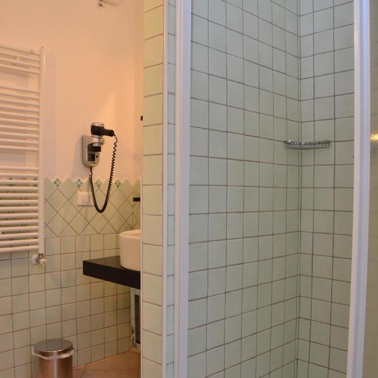 Domo - Guest-House Il Nespolo Fiorito - Double Room with Private External Bathroom - 5