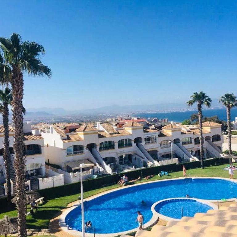 Mediterranean Chill House BBQ & Pools - Two-Bedroom Apartment - 42
