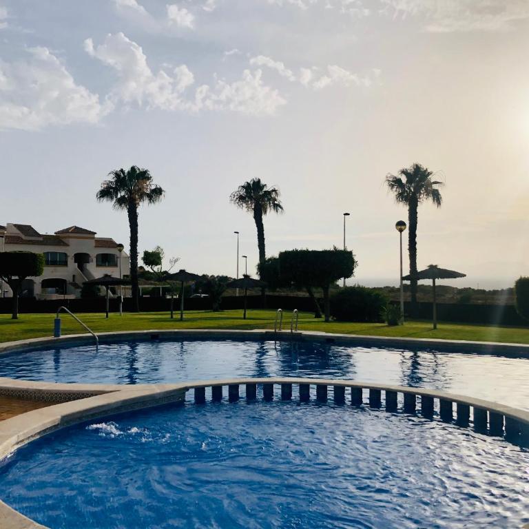 Mediterranean Chill House BBQ & Pools - Two-Bedroom Apartment - 41