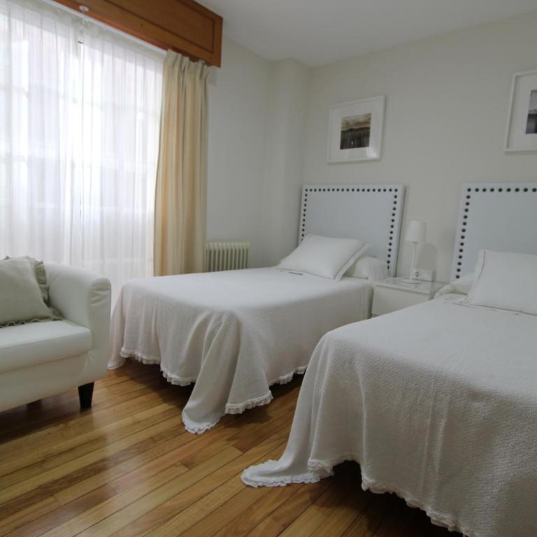 Vivienda Uso Turístico ESPIÑEIRA - Two-Bedroom Apartment - 1