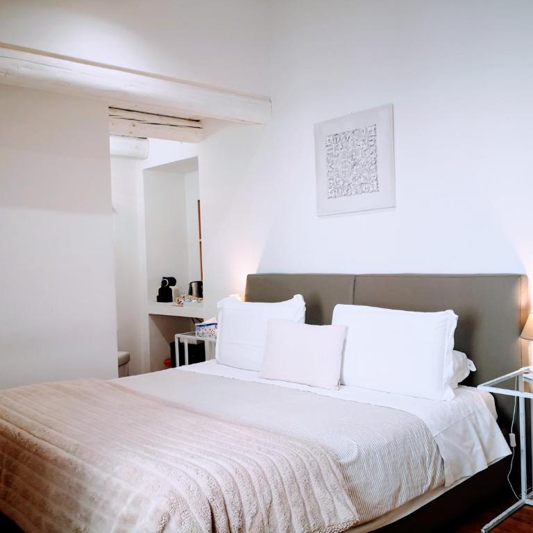 La Maison De Charme ROOMS - Deluxe Double Room - 1