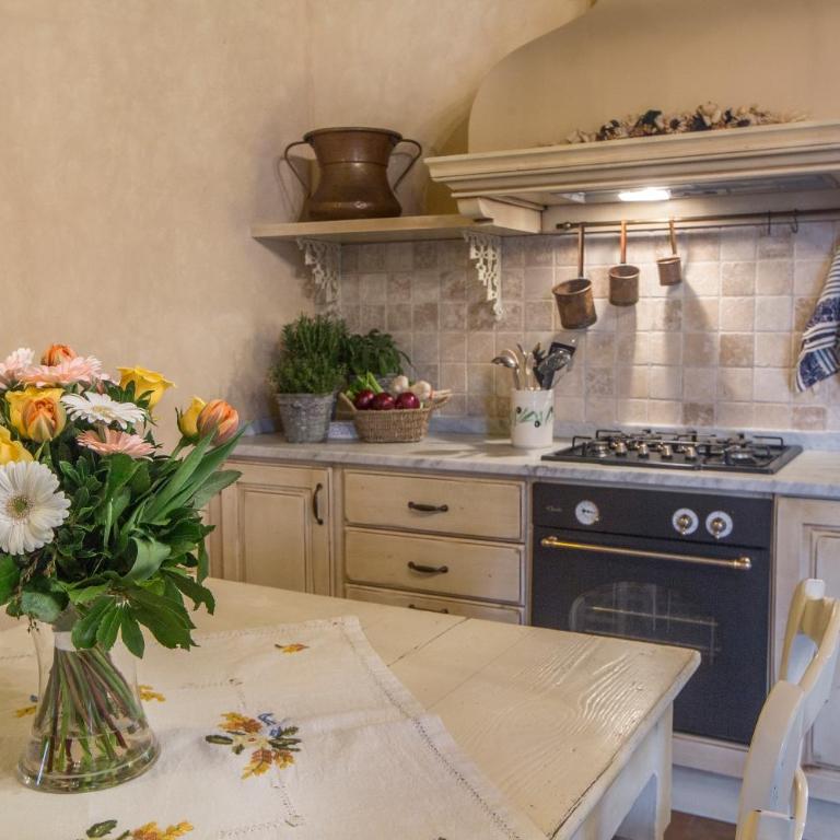 Tenuta Guardastelle - Agriturismo and vineyard - Standard Apartment - 1