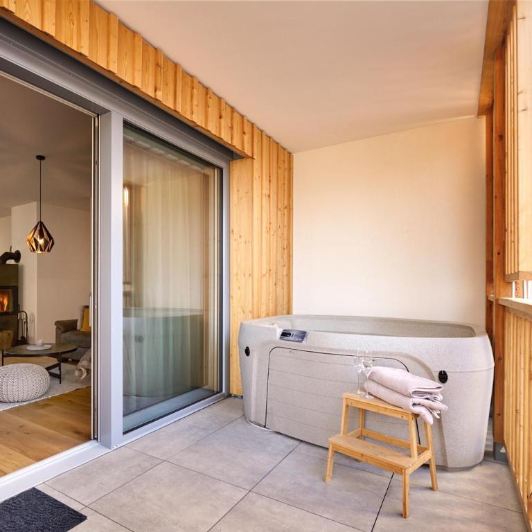 die Tauplitz Lodges - Alm Lodge A5 by AA Holiday Homes - Apartment mit Blick auf die Berge - 11