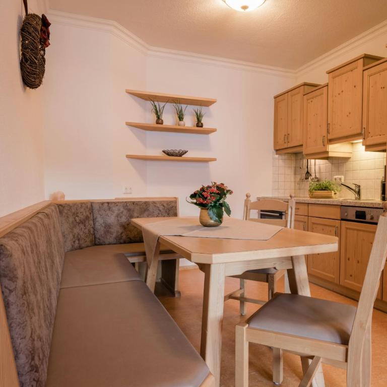 Erlenhof Appartements - Apartment mit Blick auf die Berge - 2