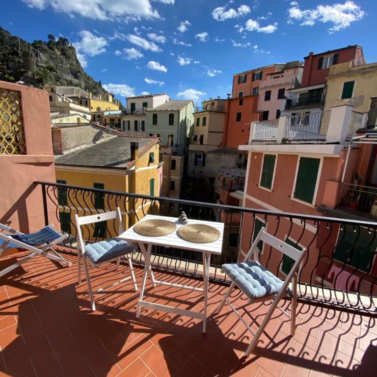 SeaBreeze Vernazza - Double Room with Terrace - 9