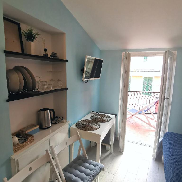 SeaBreeze Vernazza - Double Room with Terrace - 24