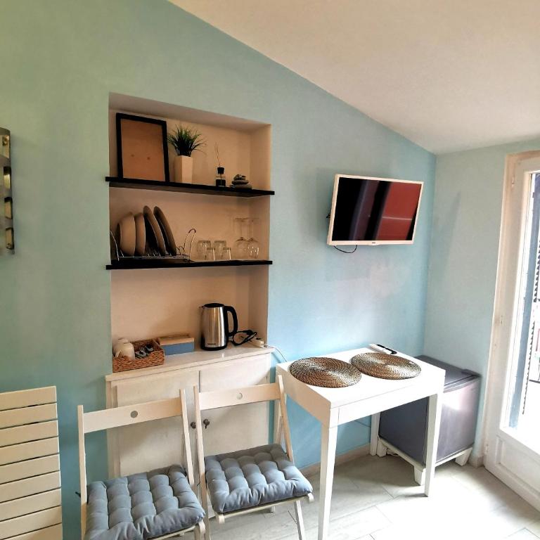 SeaBreeze Vernazza - Double Room with Terrace - 21