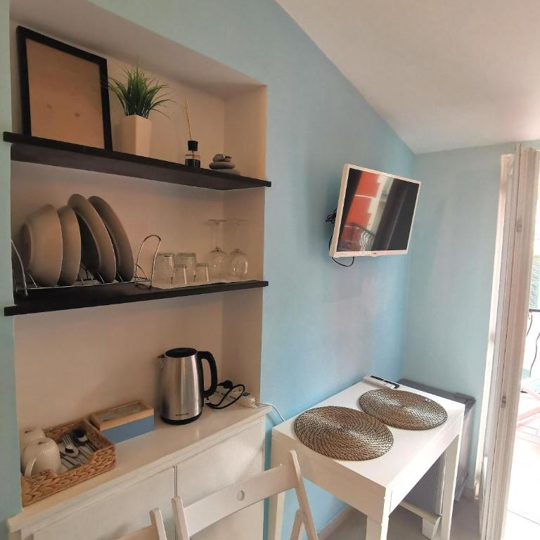 SeaBreeze Vernazza - Double Room with Terrace - 22
