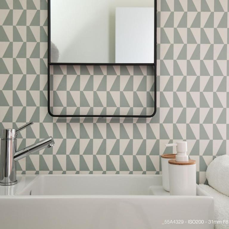 Vestal Suites Classic Adults Only - Deluxe Room - 8