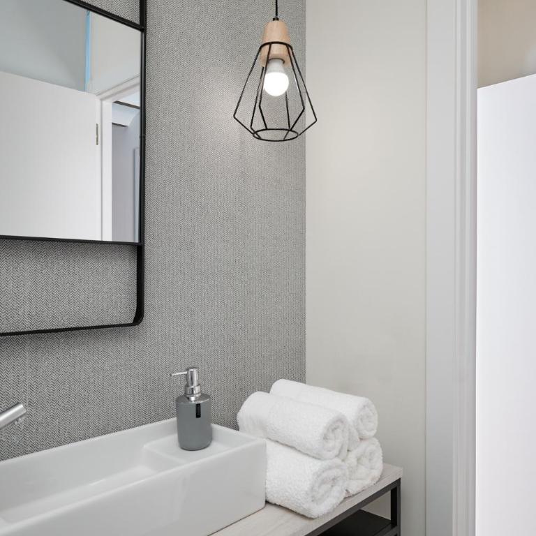 Vestal Suites Classic Adults Only - Double Room with Private Bathroom - 5