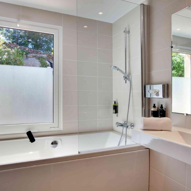 Hôtel & Spa Les Mouettes - Suite Junior - Vue sur Jardin - 2