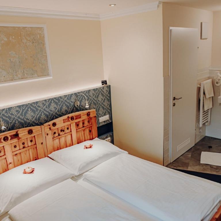 Der Eberhard - Sleep & Dine A9 Exit 133 - Classic Doppelzimmer - 31