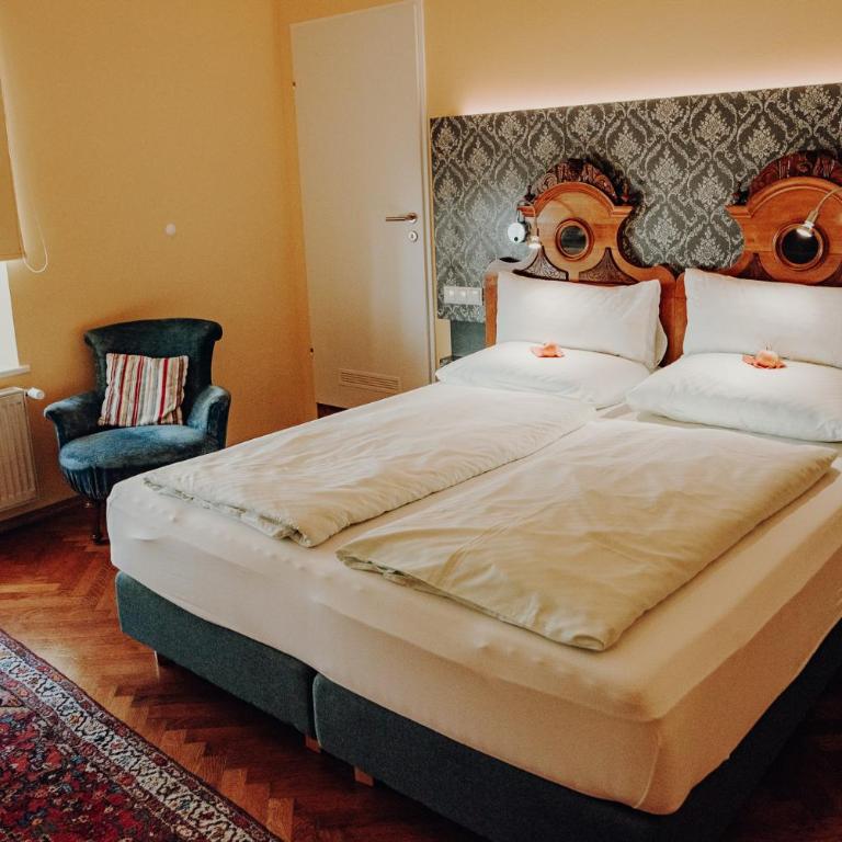 Der Eberhard - Sleep & Dine A9 Exit 133 - Classic Doppelzimmer - 4