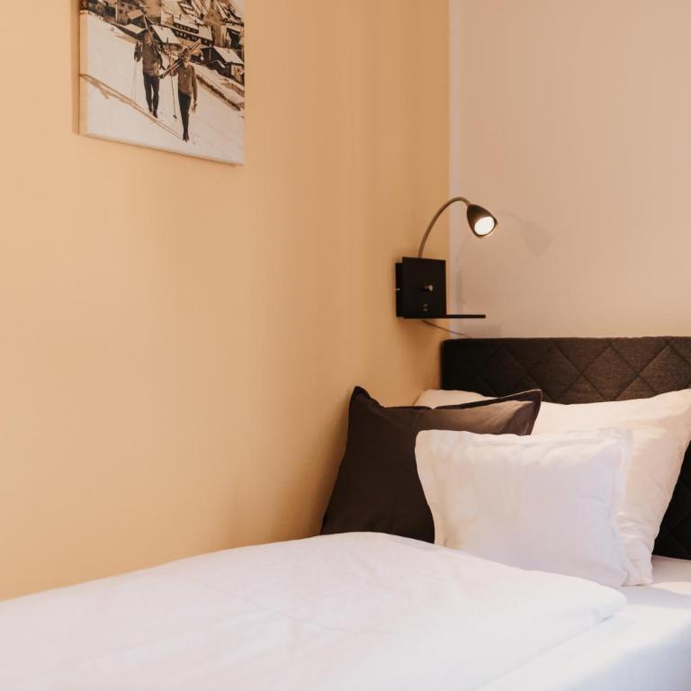 Alte Schmiede - das kleine Hotel - Zweibettzimmer - 1