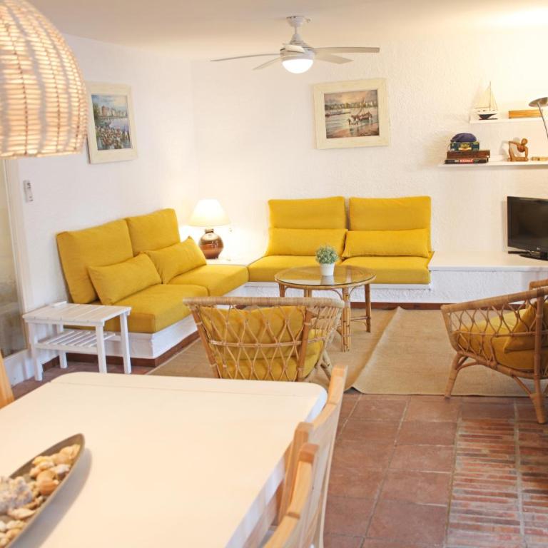 Lovely villa next to the beach - Vacation Home - 12