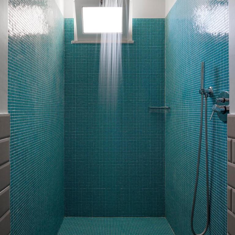 Hotel Madison - Camera Matrimoniale Deluxe (2 Adulti + 1 Bambino) - 6