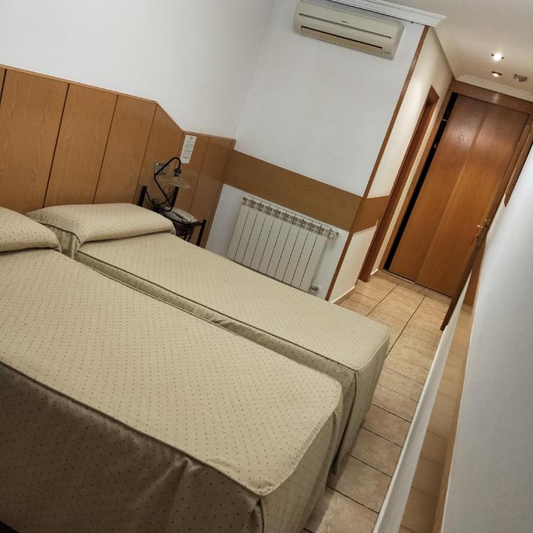 Hostal Maria Ronda - Standard Twin Room - 5