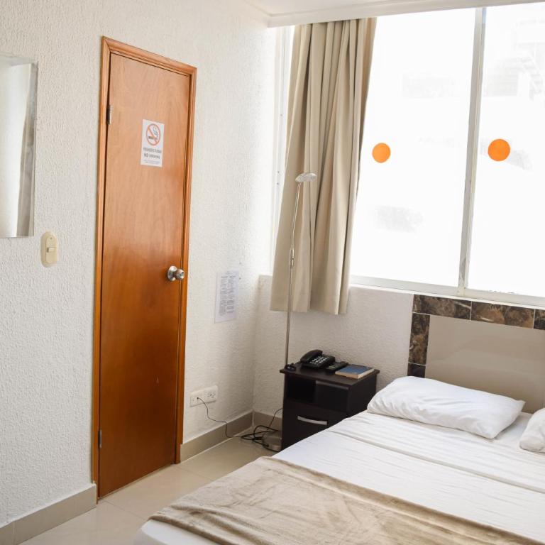 Hotel Cartagena Premium - Habitación Individual Estándar - 3