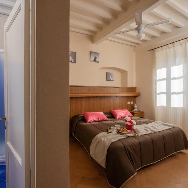 B&B San Francesco - Camera Matrimoniale/Doppia con Letti Singoli con Bagno Privato - 13