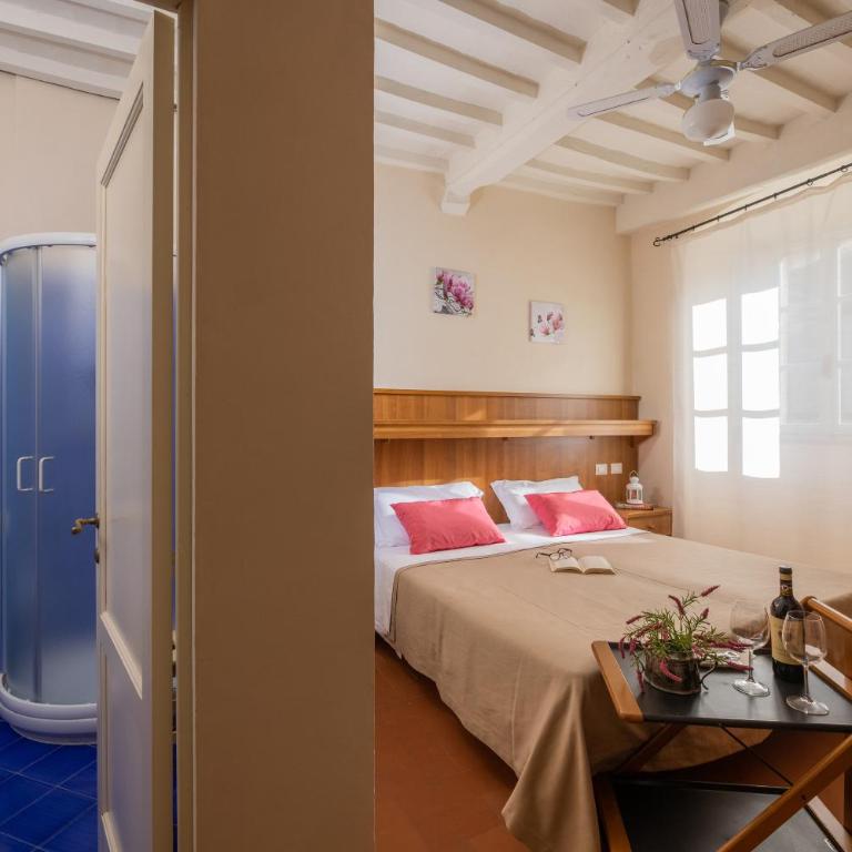 B&B San Francesco - Camera Matrimoniale/Doppia con Letti Singoli con Bagno Privato - 12