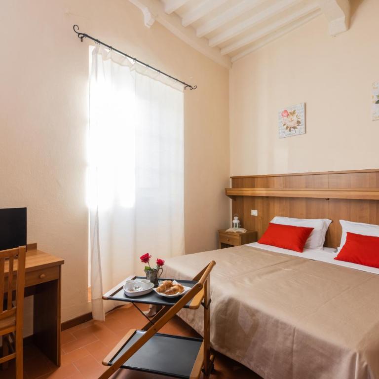 B&B San Francesco - Camera Matrimoniale/Doppia con Letti Singoli con Letto Supplementare - 11