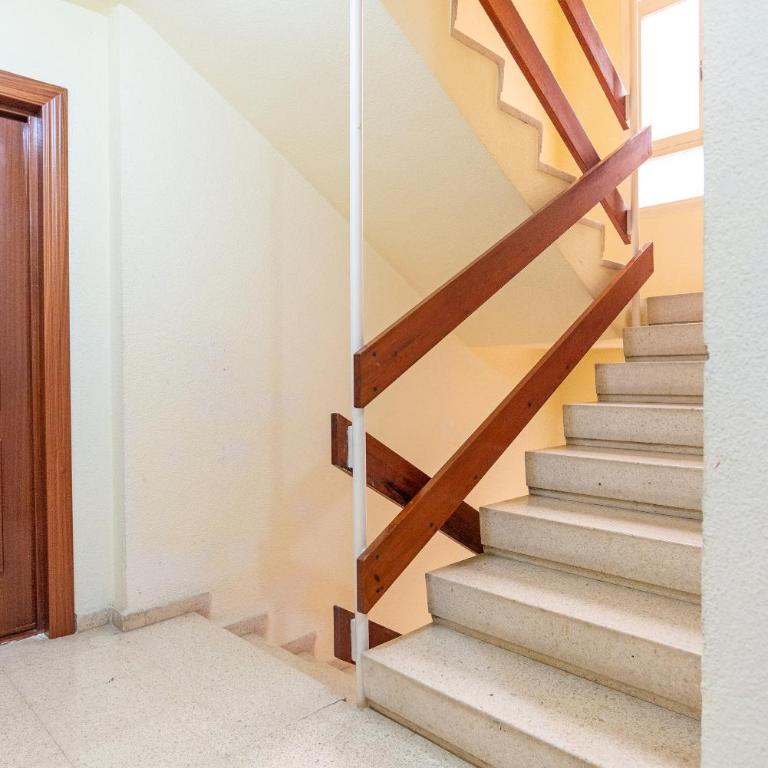Faro, bonito apartamento en la Malagueta - Three-Bedroom Apartment - 47