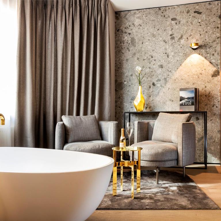 Hotel Das Innsbruck - Junior Suite inspiriert vom Goldenen Dachl - 5
