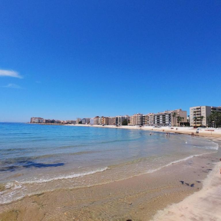 100 MT playa de Los locos - Apartamento con ducha - 15