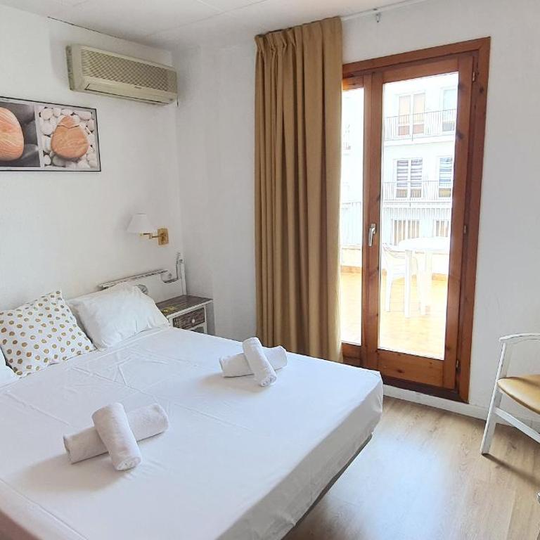 Hotel Mireia - Habitación Doble con terraza - 1 o 2 camas - 12
