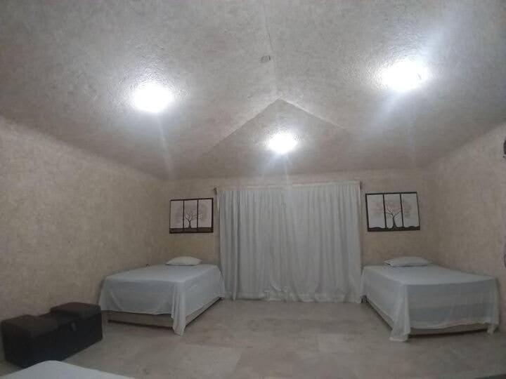 Sun Set Acapulco - Habitación Familiar con vistas al mar - 9