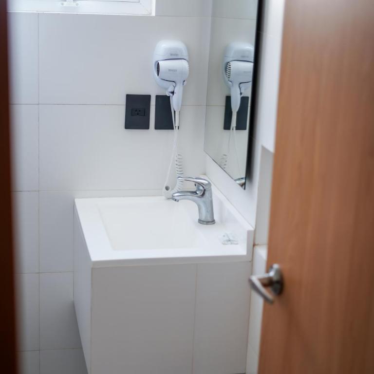 Hotel Emperador centro Guadalajara y Remodelado - Standard Room - 14