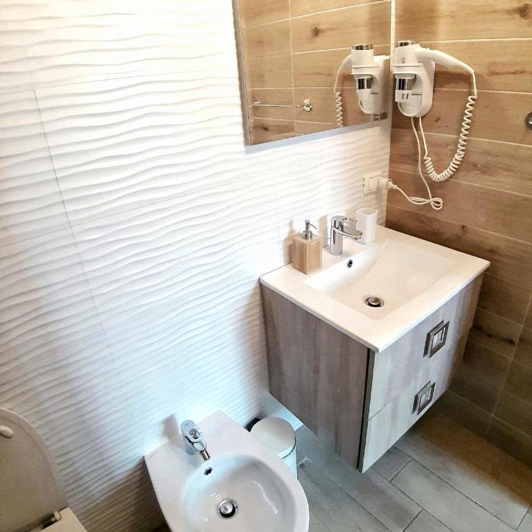 Pisa City Lodge - Small Double Room - 9