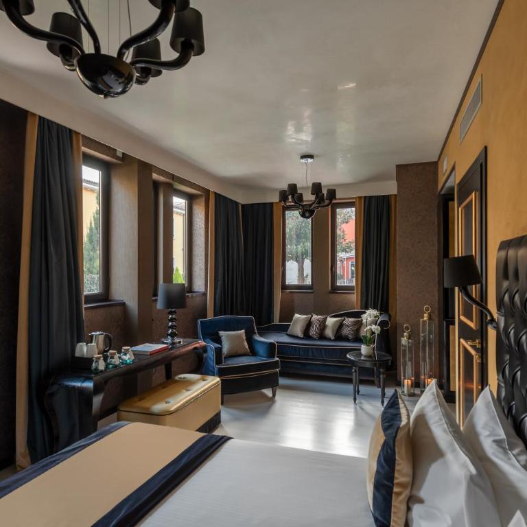 Carnival Palace - Venice Collection - Junior Suite - 4