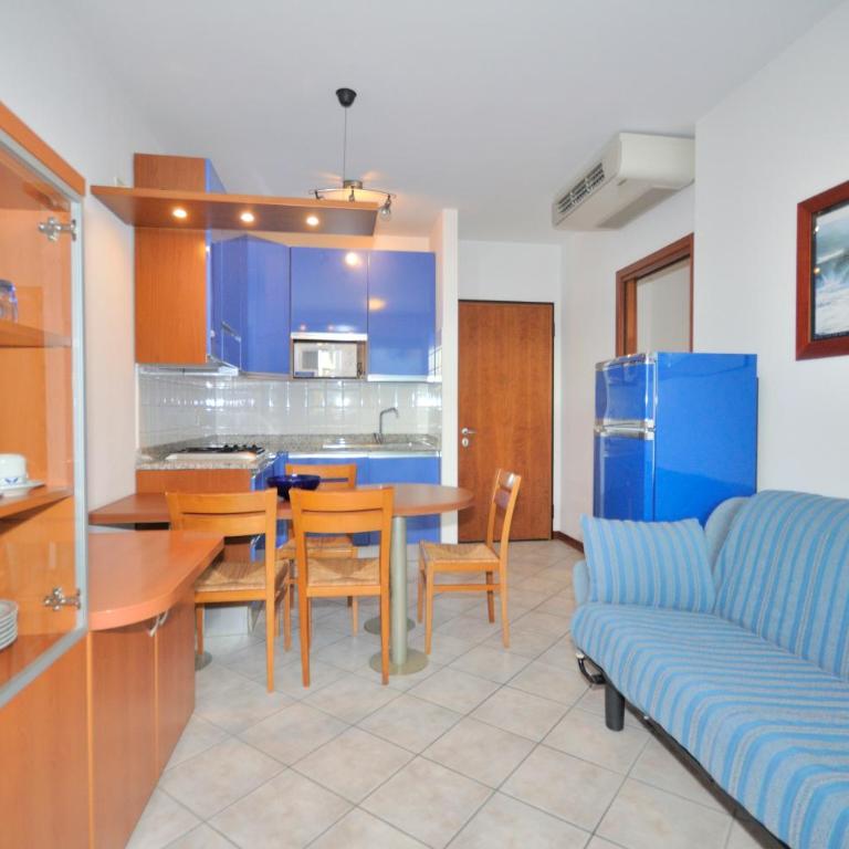 Residence Eurostar - Appartamento con 2 Camere da Letto - 3