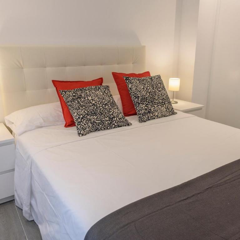 Apartamentos Constitución by Renthas - Apartamento con 4 dormitorios - 15