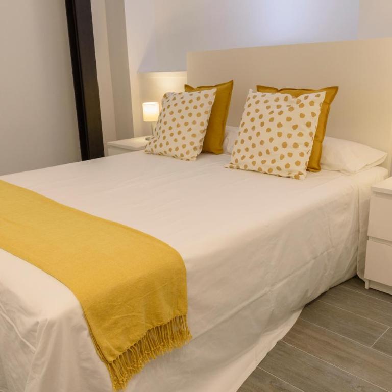 Apartamentos Constitución by Renthas - Apartamento con 4 dormitorios - 22