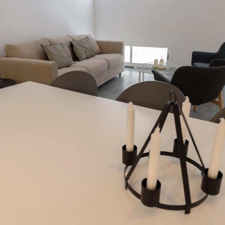 Apartamentos Constitución by Renthas - Apartamento con 4 dormitorios - 28