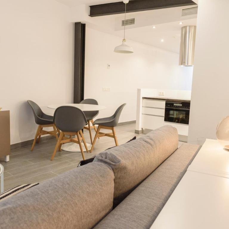 Apartamentos Constitución by Renthas - Apartamento de 2 dormitorios - 24