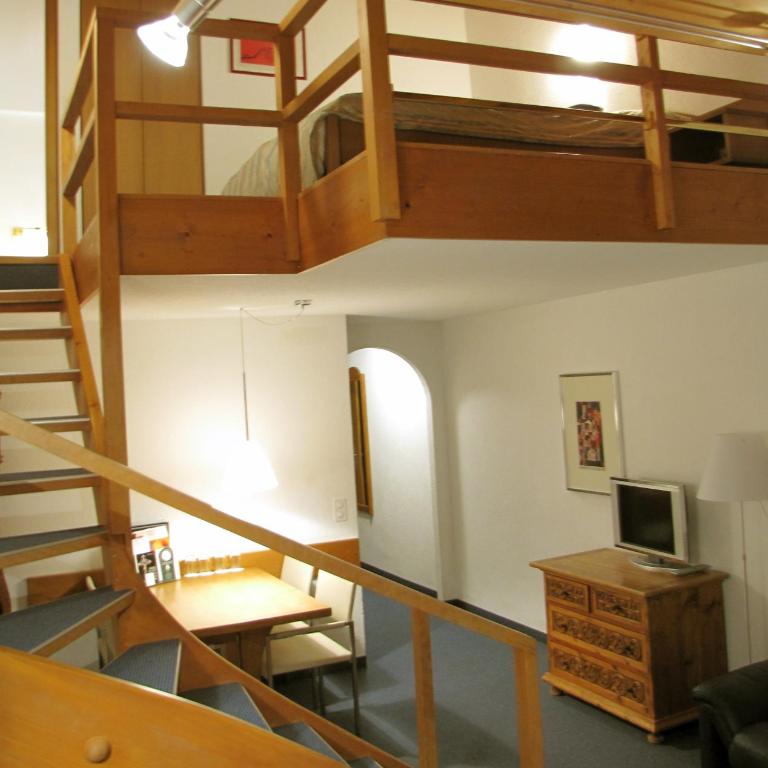 Hotel Allalin Saas-Fee - Classic Familiensuite mit Balkon - 4