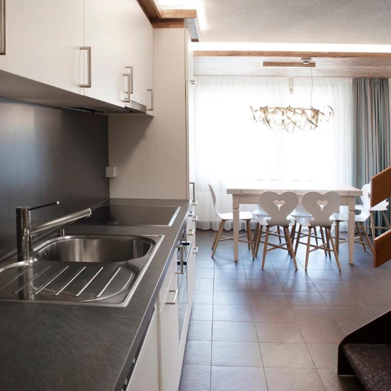 Hotel Hemizeus & Iremia Spa - Duplex Apartment Mira - 6