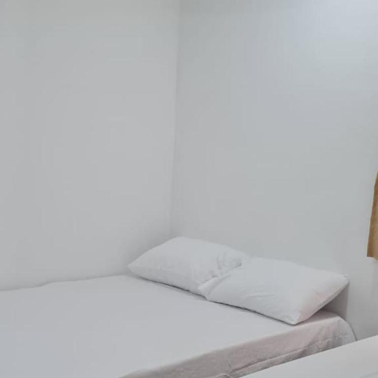 Hermosa casa en Santa Marta! (Conjunto Cerrado) - Casa de 4 dormitorios - 16