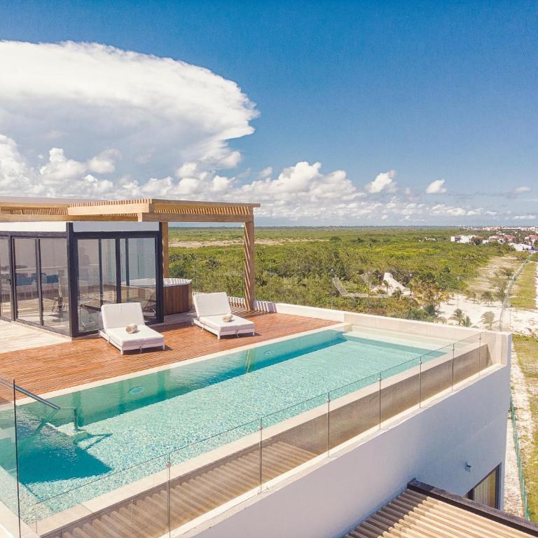 The Fives Oceanfront - EPIC Three Bedroom Oceanfront Presidential Residence - 4