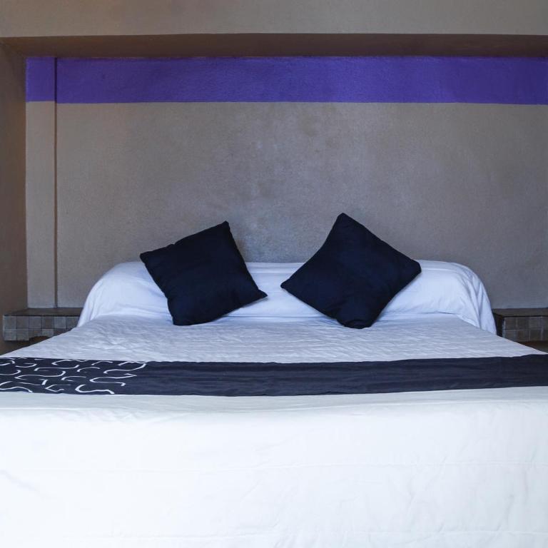 Hotel Platino - Standard Double Room - 5