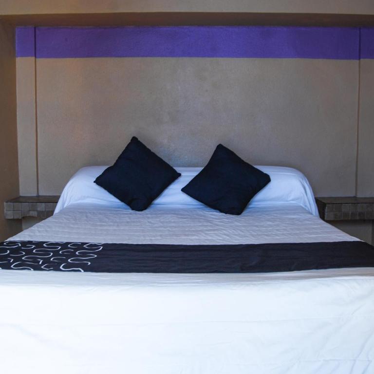 Hotel Platino - Standard Double Room - 3