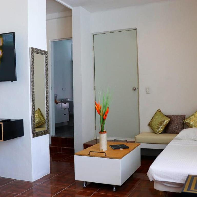 Casa Gem B&B - Junior Suite with Pool View - 12