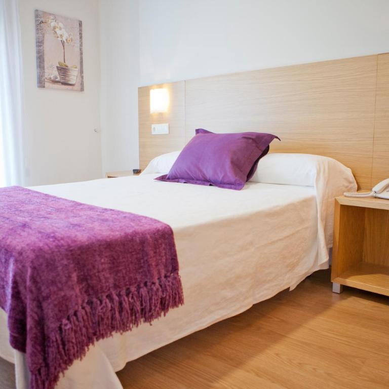 Hotel Brisa del Mar - Habitación Doble con balcón - 1 o 2 camas - 4