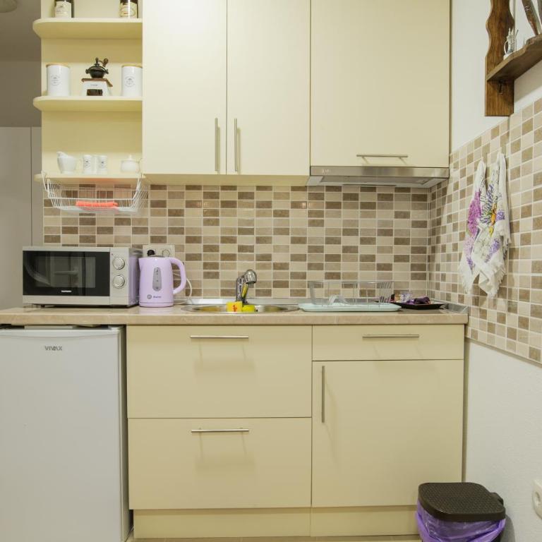 Studio Apartments KIM - Dilberovic - Studio Apartment - 6